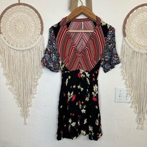 Free people multi print floral mini dress with pockets side zip size 4